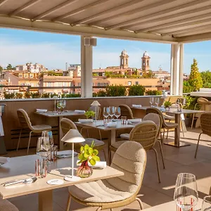 the-first-luxury-art.it-romehotels.com/